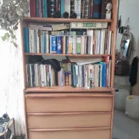 کتابخانه وکمدکشودار.قدیمی ومحکم وسالم