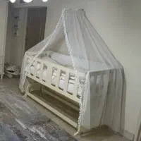 تخت نوزاد گهواره ای