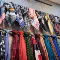 گالری شال وروسری ملکه|لباس|رشت, پاره بیجار|دیوار