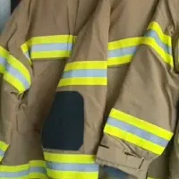 لباس عملیاتی آتش نشانی