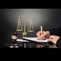 وکالت دعاوی پروندهای حقوقی و کیفری با تعرفه مناسب.