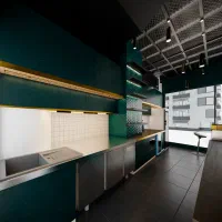 نیروی آشپزخانه و کانتر و سالندار شیفت شب