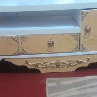 میز تلویزیون در حد نو
