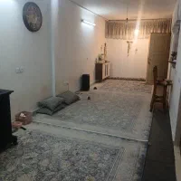 آپارتمان-80-متری-همکف-حیاط-در-اختیار-بهرامی