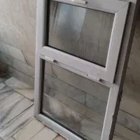 پنجره و درب دو جداره در حد نو سالم