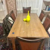 میز غذا خوری ۶ نفره در حد نو