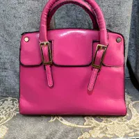 تعدادی کیف زنانه و دخترانه