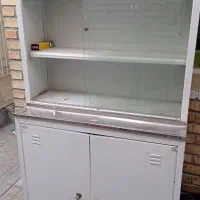 کمد کتابخانه فلزی