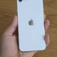 آیفون SE2 سفید 64 گیگ - سالم و آماده کار