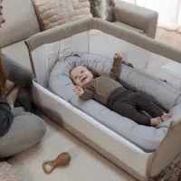 گهواره و تخت کنار مادر برند زویه|تخت و صندلی بچه|رشت, دیلمان|دیوار