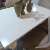 میز ناهار خوری ۴ نفره در حد نو