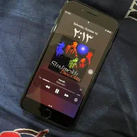 ایفون ۸ پلاس ۶۴ گیگ باتری ۱۰۰