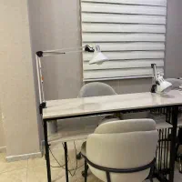 میز ناخن در حد نو|آرایشگاه و سالنهای زیبایی|رشت, دیلمان|دیوار