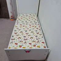 تخت خواب و کمد و میز نهار خوری بچه و کالسکه|تخت و سرویس خواب|رشت, رشتیان|دیوار