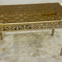 دو عدد میز چوبی رنگ شده و سالم