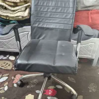 میز کاشت ناخن|آرایشگاه و سالن‌های زیبایی|قم, دروازه چوبی|دیوار