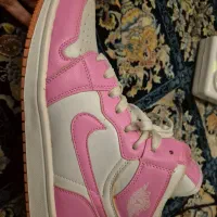 کتونی|کیف، کفش، کمربند|تهران, نیروی هوایی (پیروزی)|دیوار