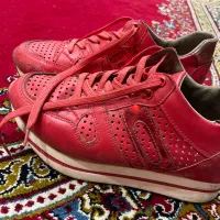 کتونی جنس خوب