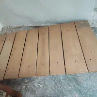 تخت چوبی