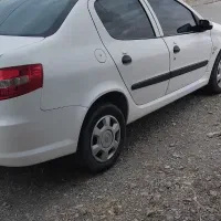 رانا سفیدمدل 98بدون رنگ|خودرو سواری و وانت|تربت‌حیدریه, شهرک ولیعصر|دیوار