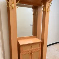 جاکفشی و جالباسی آینه‌دار بزرگ و جادار