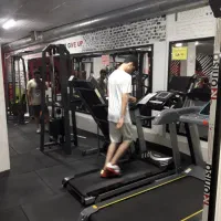 ۲۶۰مترباشگاه ورزشی اجاره ۳ساله و ۵ساله