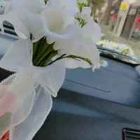 دسته گل عروس با گل شیپوری