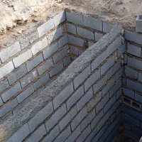 چاه کن و شالده کن ماهر با پیکور با توق چاه