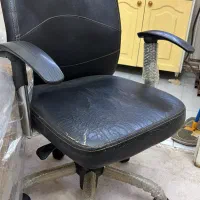 ۳ عدد صندلی اداری چرمی با هم