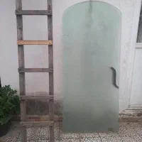 درب شیشه ای