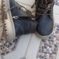 کفش|کیف، کفش، کمربند|اهر, |دیوار