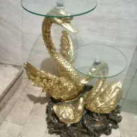 میز تلفن و دکوری کنار سالن