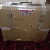 چمدان بزرگ|کیف، کفش، کمربند|مشهد, کوی ولیعصر|دیوار