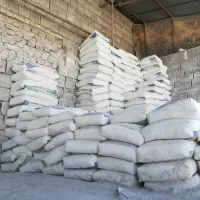 سیمان فیروزکوه و سیمان فراز موجود است.