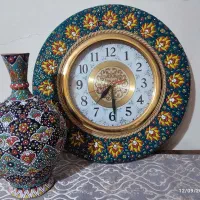 ساعت و گلدان میناکاری (قطر ۴۰)
