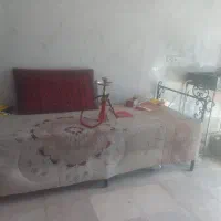 ۹ متر تخت قهوه خانه و منقل بزرگ و تعدادی قلیان