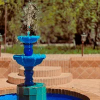 اجاره ویلا باغ سنتی با جوی آب روان در ماهان