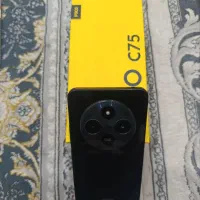 یک عدد گوشی شیامی پوکو