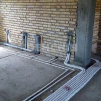 کارگر برای لوله کشی