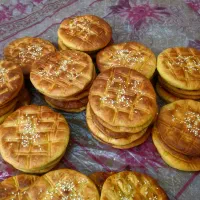 گرده و کلوچه سنتی