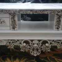 میز تلویزیون در حد نو