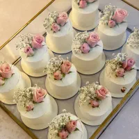 مینی کیک خواستگاری و بله برون