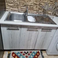 کابینت کامل آشپزخانه همراه با سینگ و شیرآلات