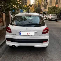 207 اتماتیک سقف شیشه ای سفید|خودرو سواری و وانت|تهران, ایرانشهر|دیوار