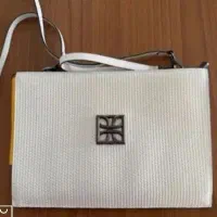 کیف درسا همراه با اتیکت