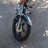 موتور سیکلت همتاز ۲۰۰