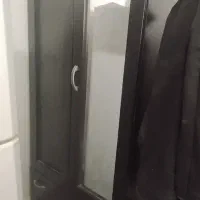 کمد لباس خیلی تمیز و در حد نو