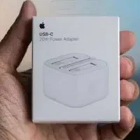 شارژر آیفون اصلی ۲۰ w