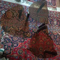 میز وسط و سه عدد گل میز
