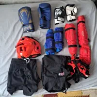 لباس و کلاه و دستکش،روپایی و باند،کمربند ورزش رزمی